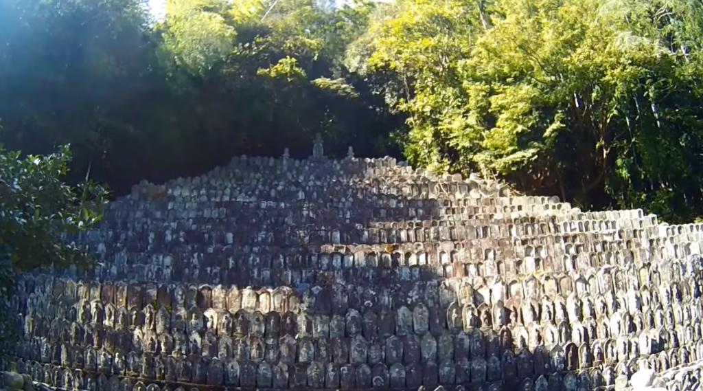 徳島県の心霊スポットの「桂林寺　無縁聖霊墓地」