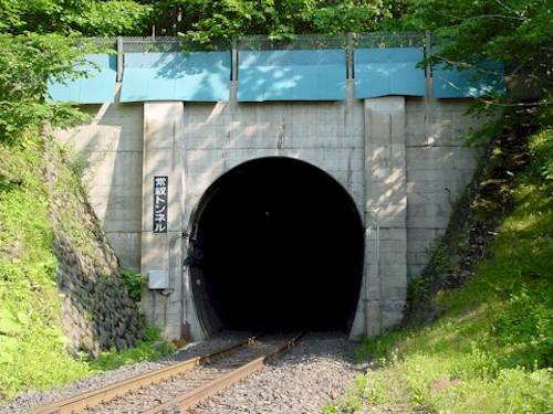 北海道の心霊スポットの「常紋トンネル」